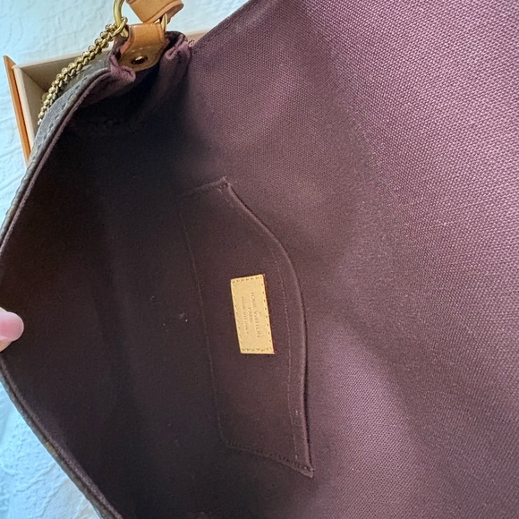 LV Favorite MM - Picture 3 of 12